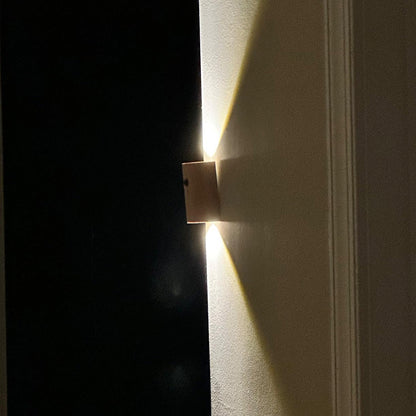 LumeAmbient™ Wireless Wall Scone